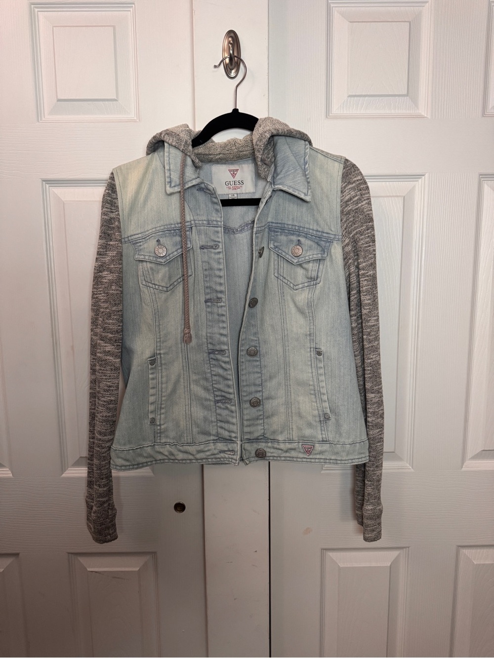 GUESS Y2K Light Wash Denim Jacket Gray Knit Sleeves Hood Large